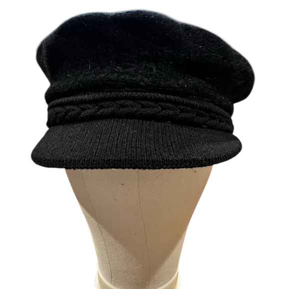 Black Angora blend newsboy hat. - Picture 3 of 5